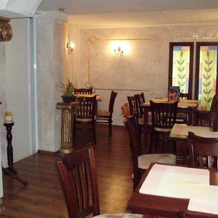 Hotel Anhea Veliko Tărnovo Esterno foto